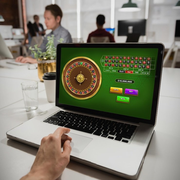 Antarmuka Fortune Mouse di permata slot dengan tombol putar dan nilai pembayaran yang jelas